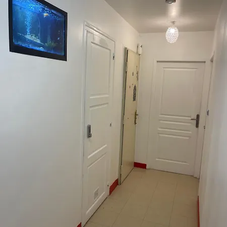 Appartement 3 Pieces En Face La Gare De Creil Exterior photo