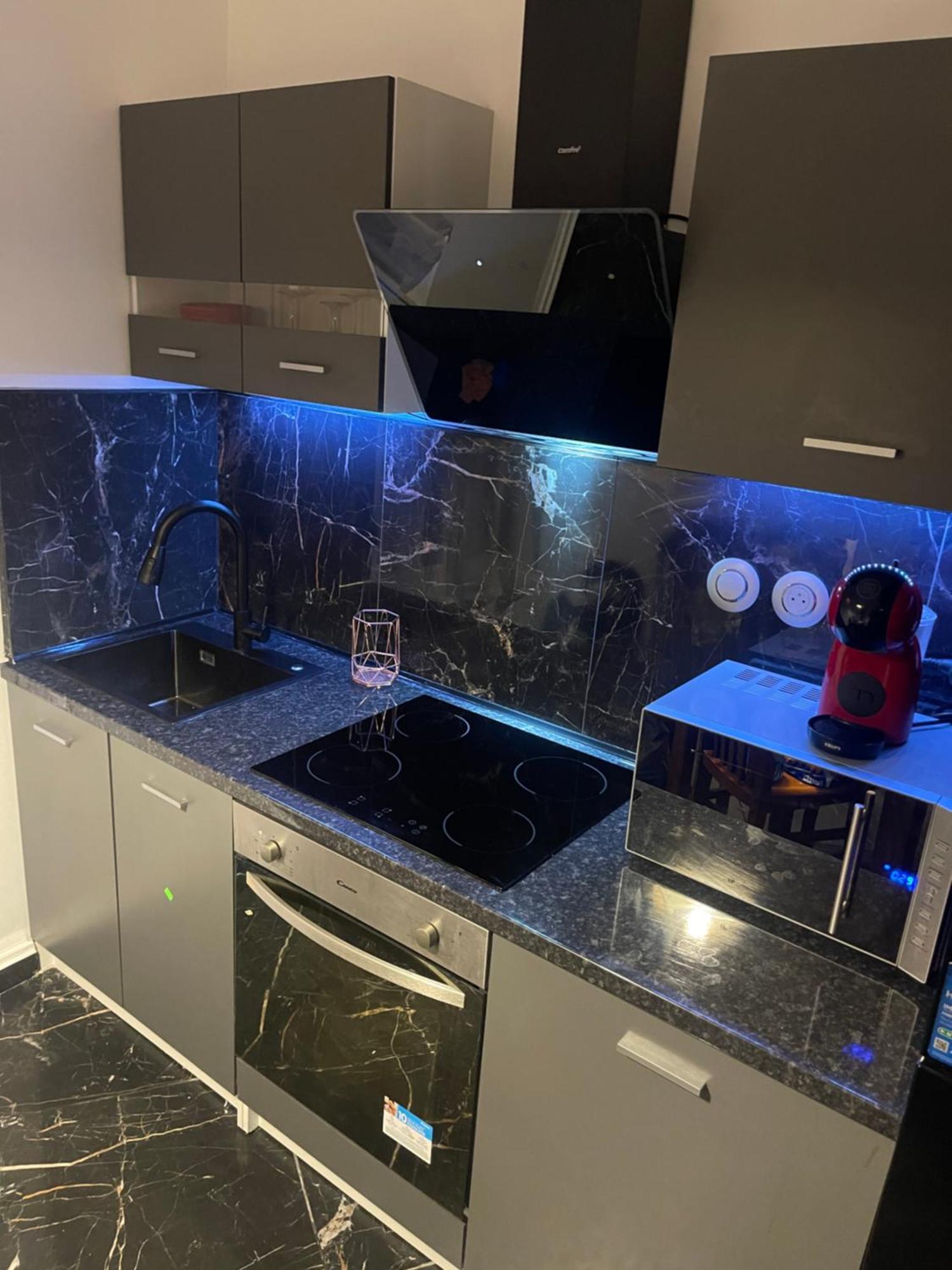 Apartamento 3 Pieces En Face La Gare De *